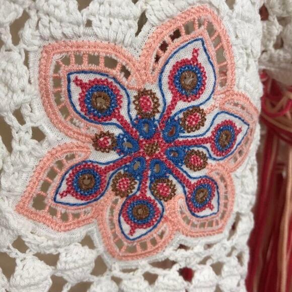 New Chloe Embroidered Crochet Poncho Swingy Fringe $1795 Size M - Picture 11 of 11